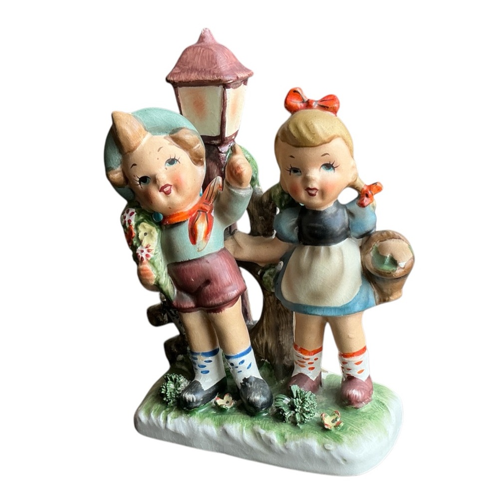 Vintage Star Starset Figurine with Boy and Girl - Lampost